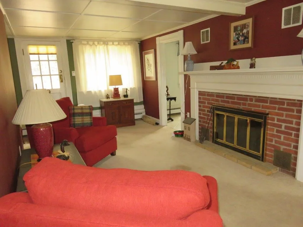 140 Tuttle Hill Road Orange NH 03741