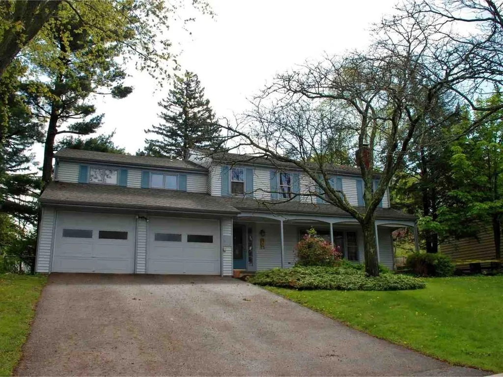 54 Summit Ridge Burlington VT 05401