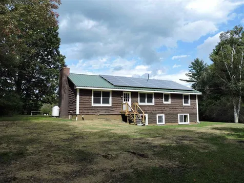 15 Cross Road Lebanon NH 03766