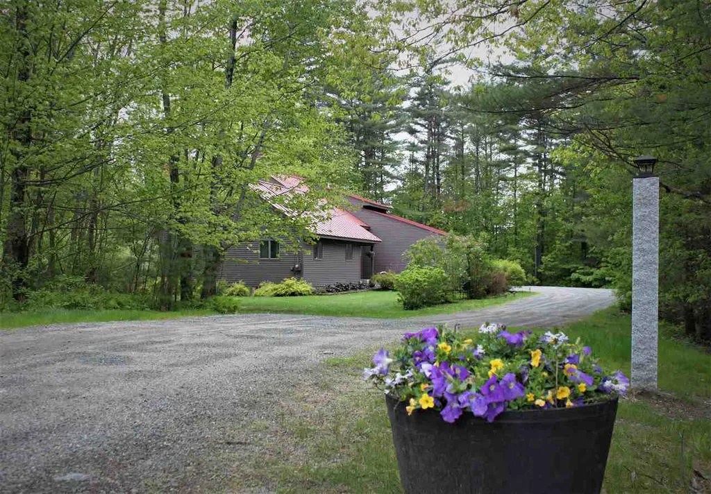 195 Jones Hill Road Enfield NH 03748