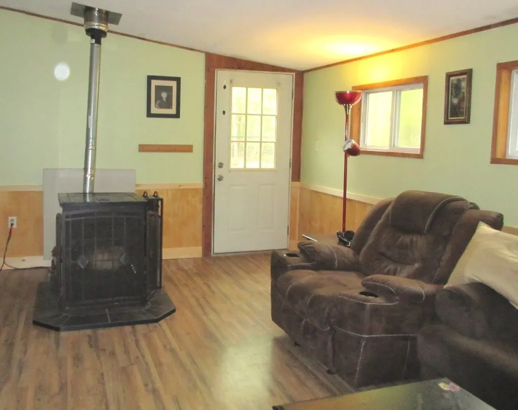 627 Schoodac Road Warner NH 03278
