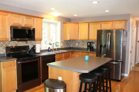 44 Stonington Drive Belmont NH 03220