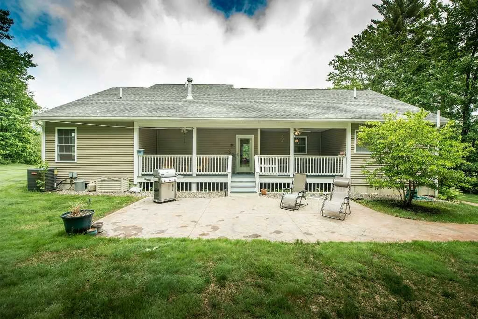 4 Dolphin Desi Lane Berwick ME 03901