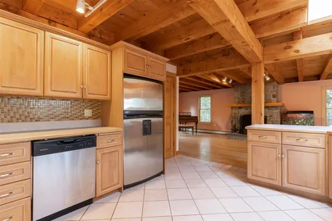 142 Mendums Landing Road Barrington NH 03825