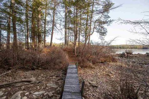 142 Mendums Landing Road Barrington NH 03825
