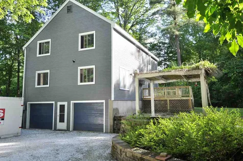 5 Fox Hollow Road Derry NH 03038