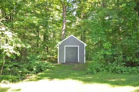 5 Fox Hollow Road Derry NH 03038