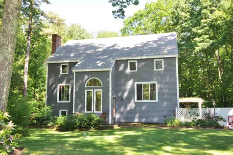 5 Fox Hollow Road Derry NH 03038