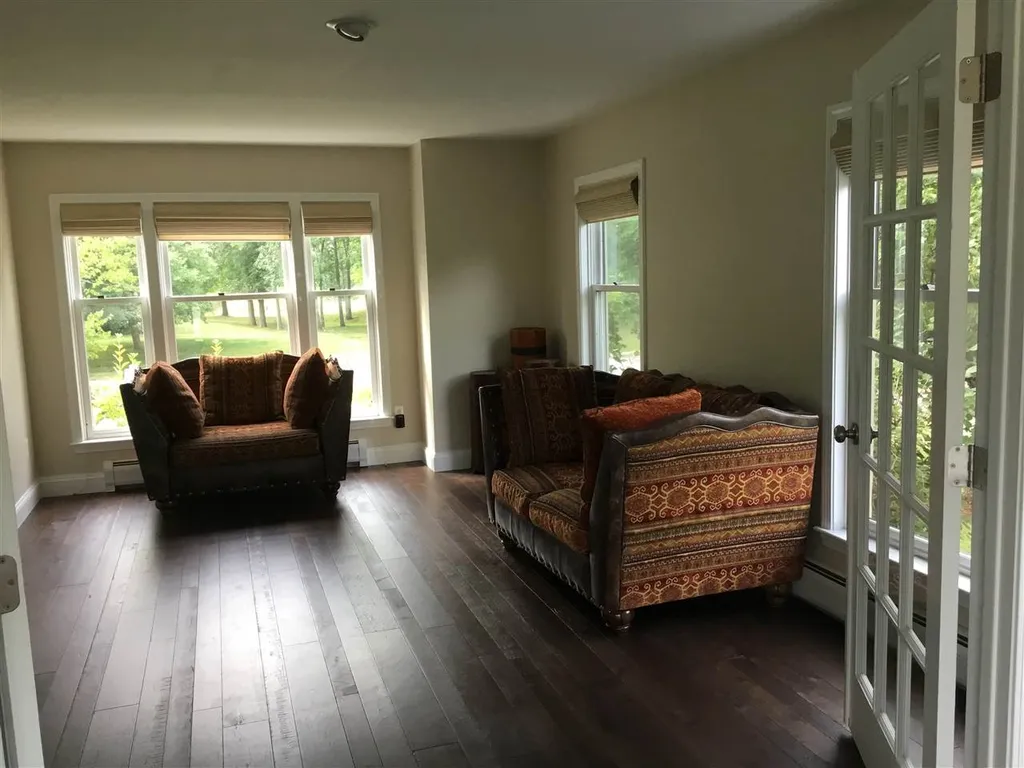 60 Moss Glen Lane South Burlington VT 05403