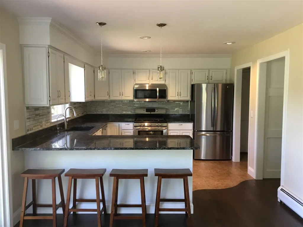 60 Moss Glen Lane South Burlington VT 05403