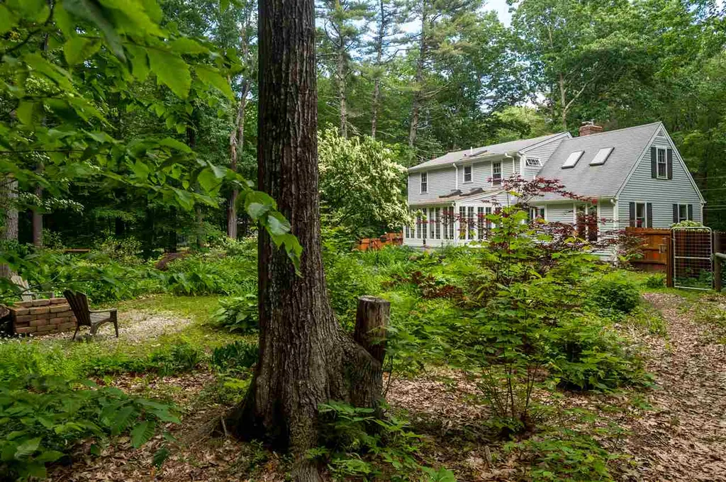 26 Granger Drive Lee NH 03861