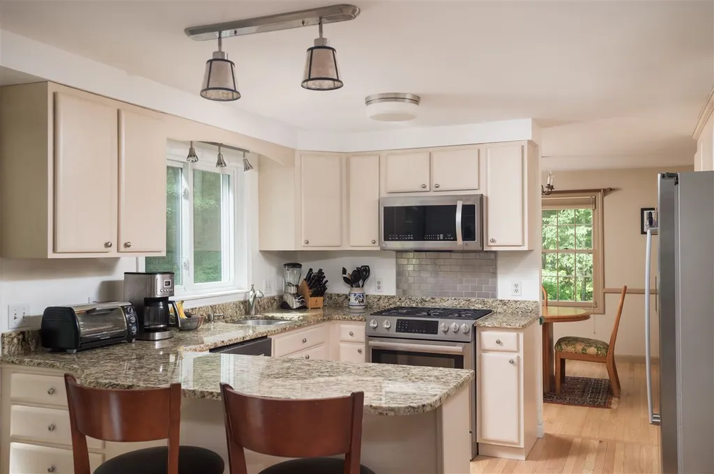 26 Granger Drive Lee NH 03861
