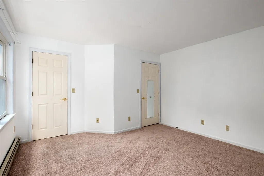 5 Pheasant Run Lane Stratham NH 03885