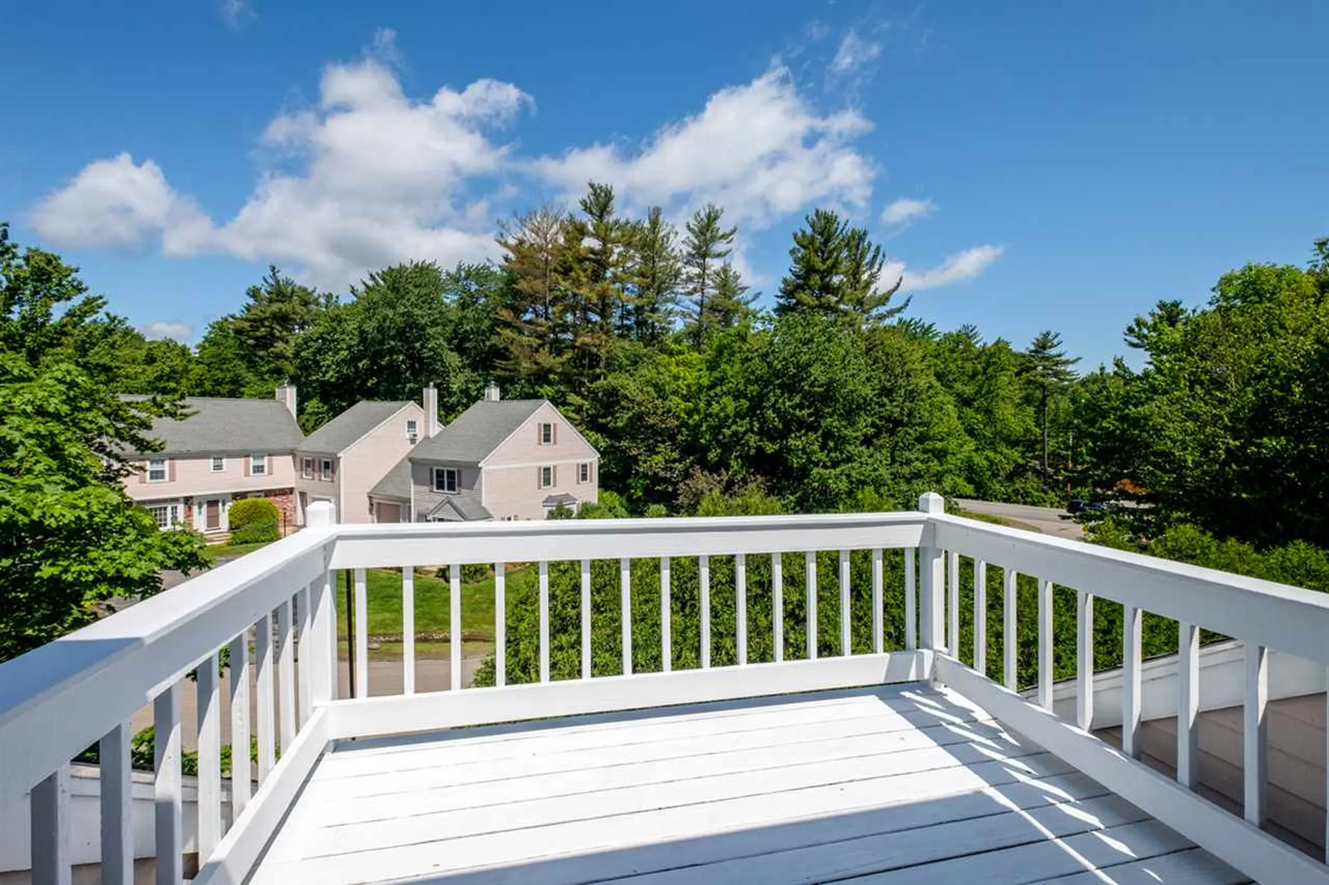 5 Pheasant Run Lane Stratham NH 03885