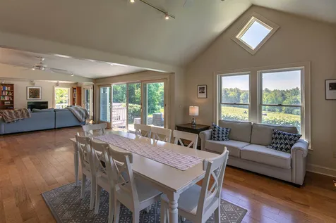 1615 King Hill Road New London NH 03257