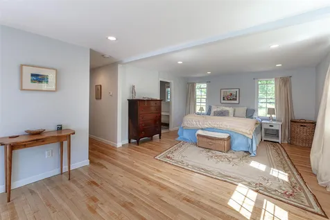 1615 King Hill Road New London NH 03257