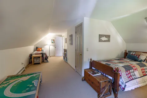 1615 King Hill Road New London NH 03257