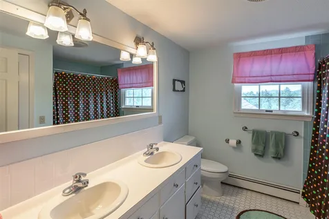 1615 King Hill Road New London NH 03257
