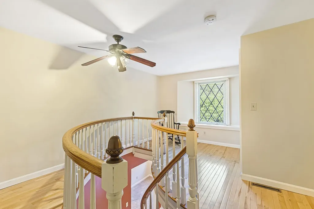 8 Beau Monde Drive North Hampton NH 03862