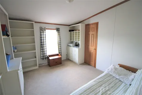 68 Constitution Way Dover NH 03820