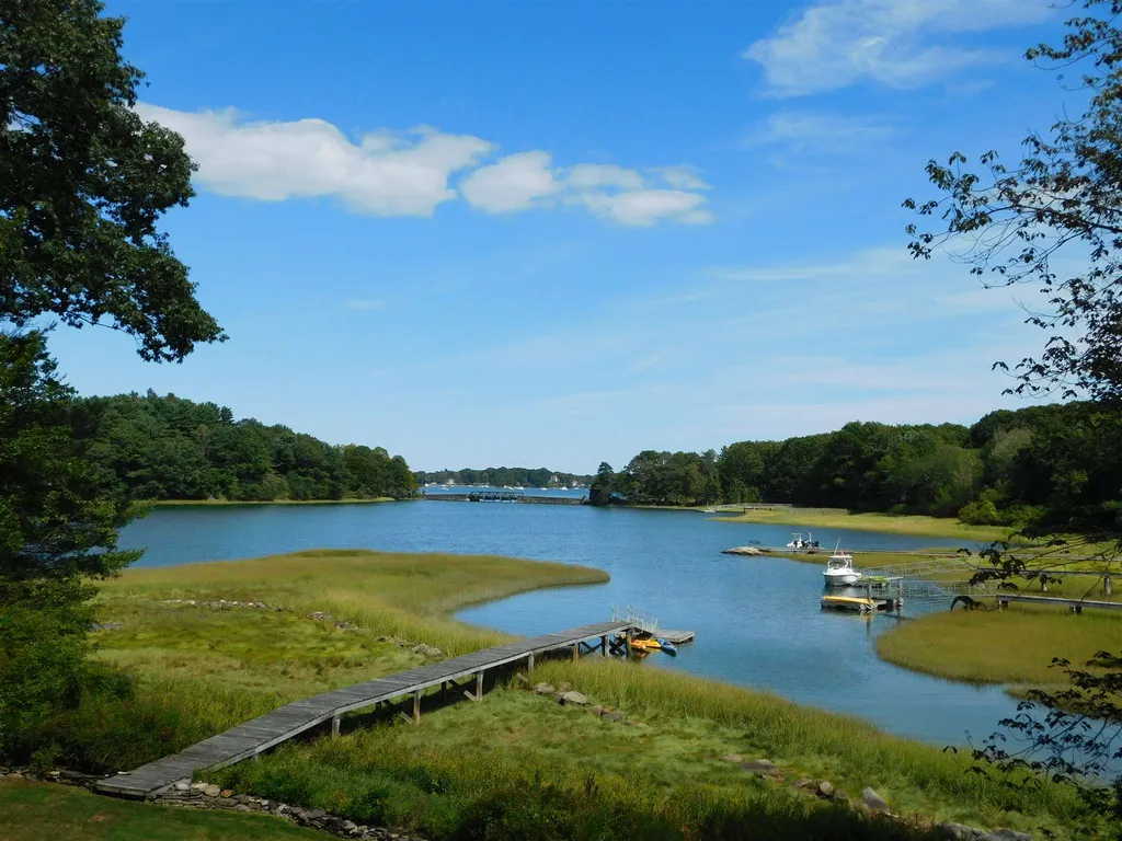 5 Curriers Cove Portsmouth NH 03801
