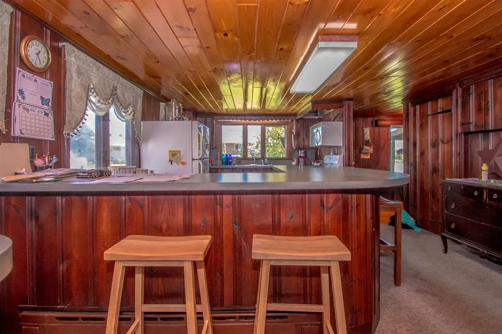 11 Grandview Drive Lancaster NH 03584