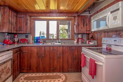 11 Grandview Drive Lancaster NH 03584