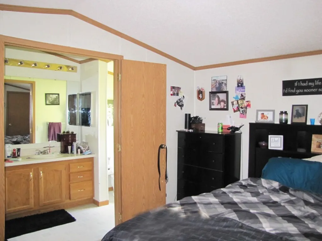 188 Mast Road Epping NH 03042