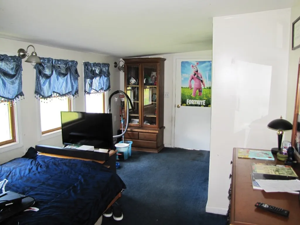 188 Mast Road Epping NH 03042