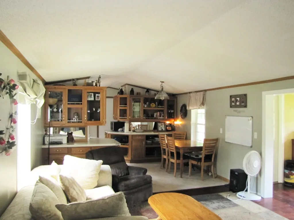 188 Mast Road Epping NH 03042