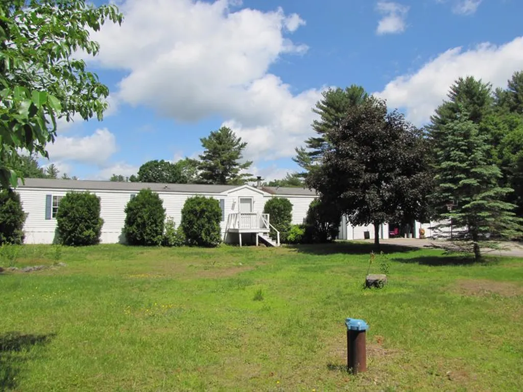 188 Mast Road Epping NH 03042
