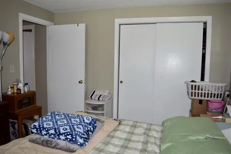 42 W Elmhurst Avenue Manchester NH 03103