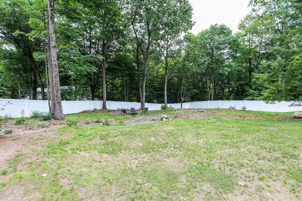 256 Mile Slip Road Milford NH 03055