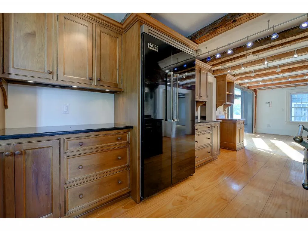 7 Emery Lane Stratham NH 03885