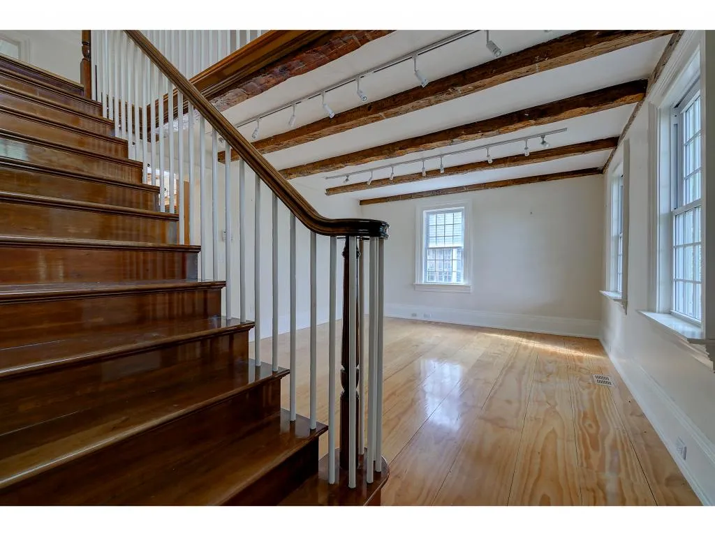 7 Emery Lane Stratham NH 03885