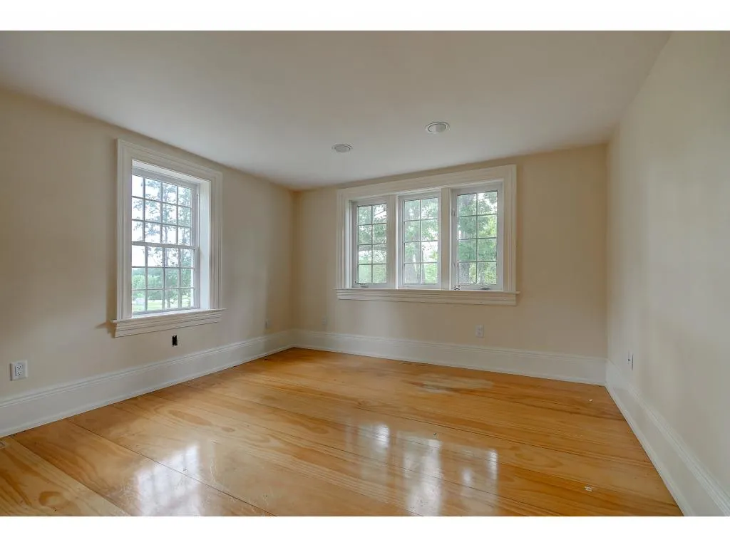 7 Emery Lane Stratham NH 03885