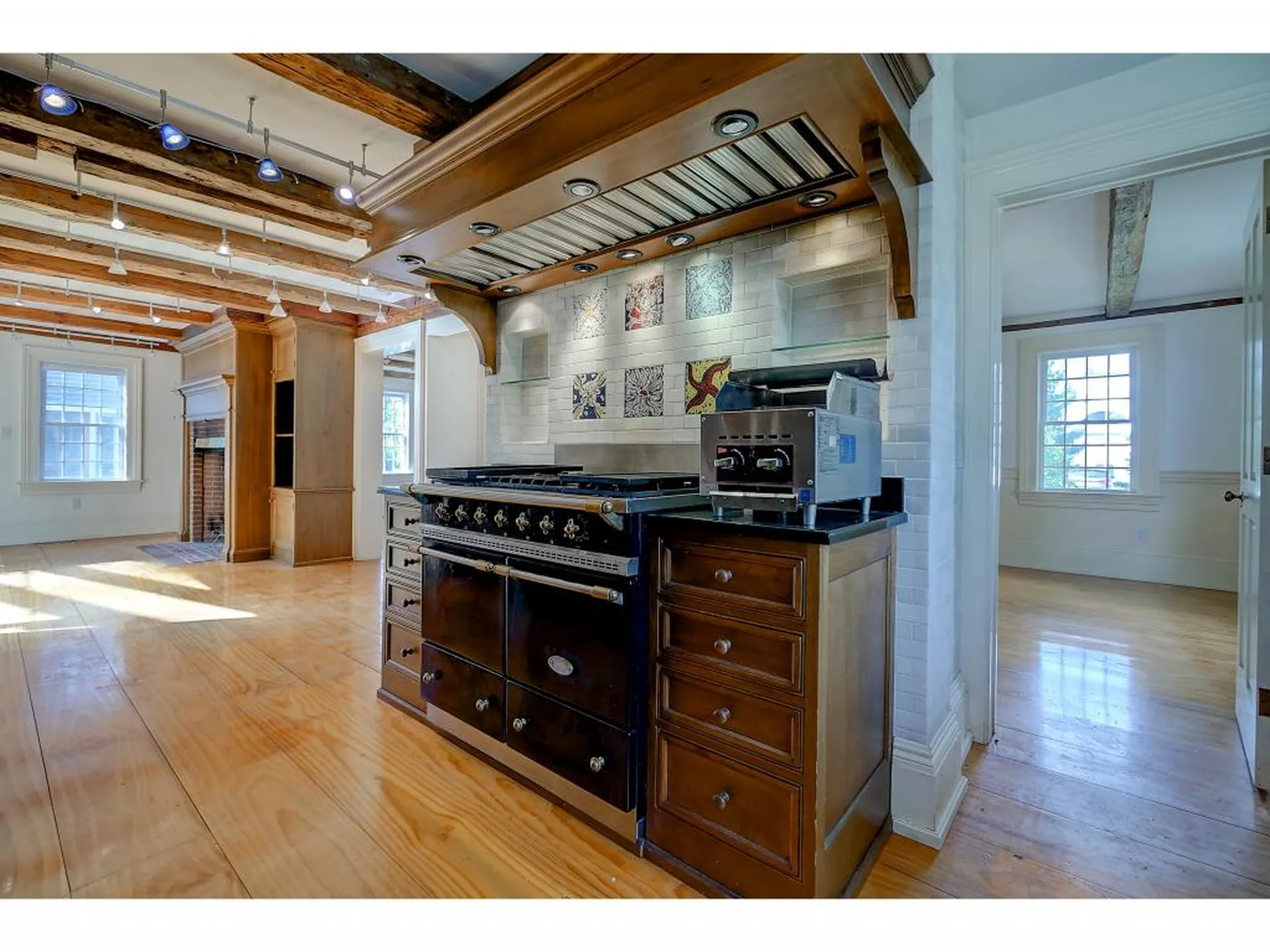 7 Emery Lane Stratham NH 03885
