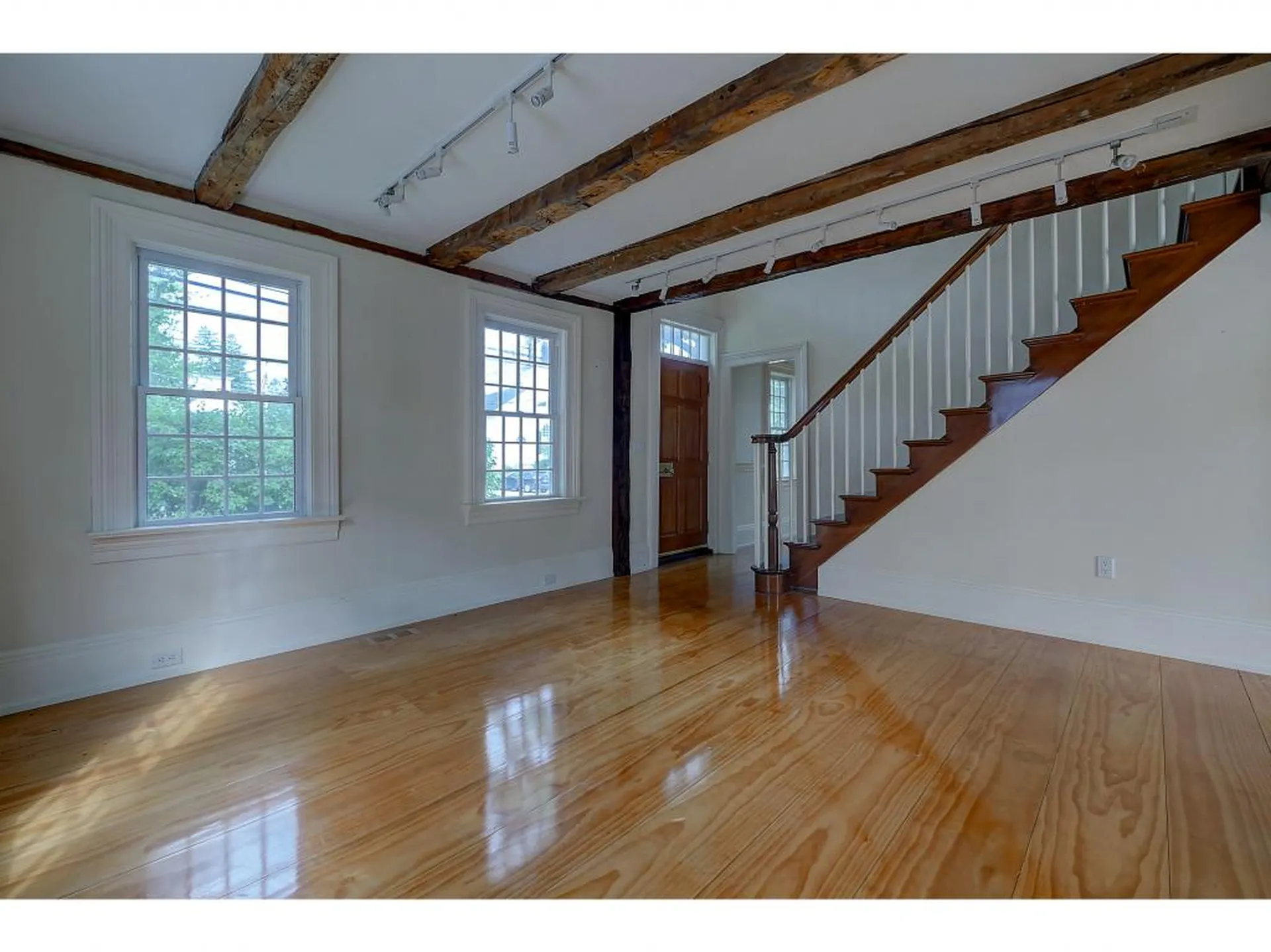 7 Emery Lane Stratham NH 03885