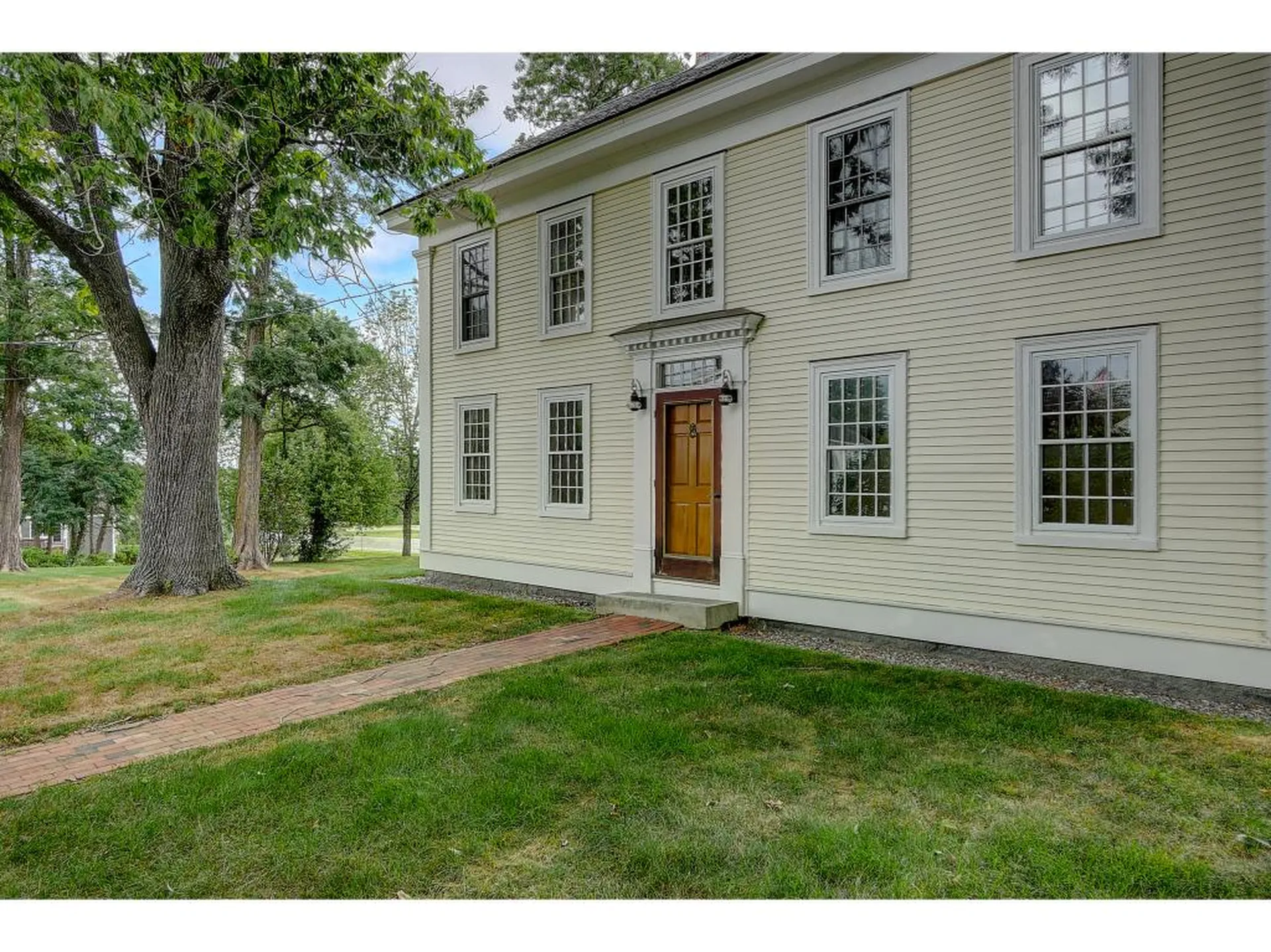 7 Emery Lane Stratham NH 03885