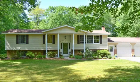 135 Ruffled Road Henniker NH 03242