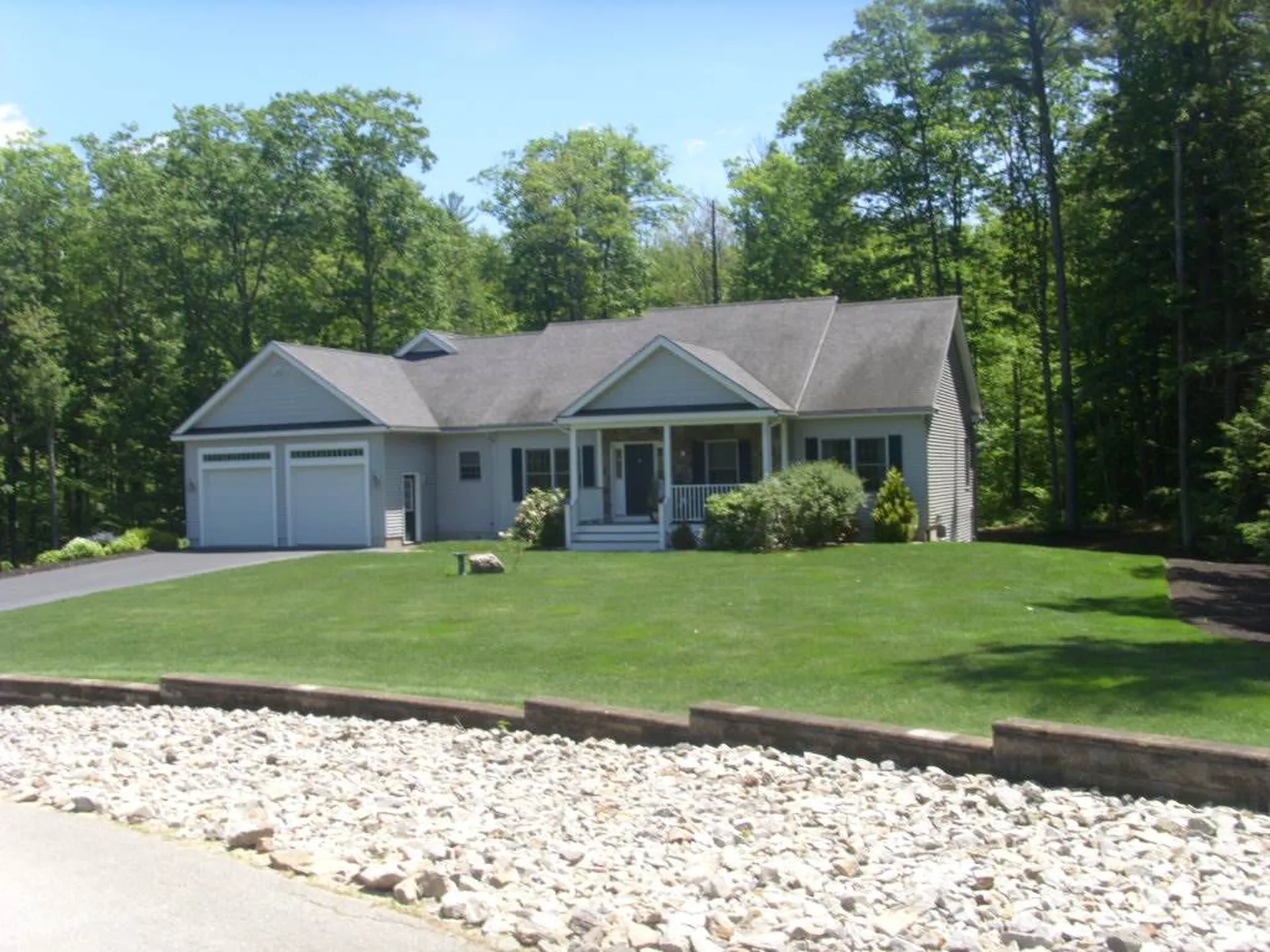 8 Dunnmoore Drive Bow NH 03304