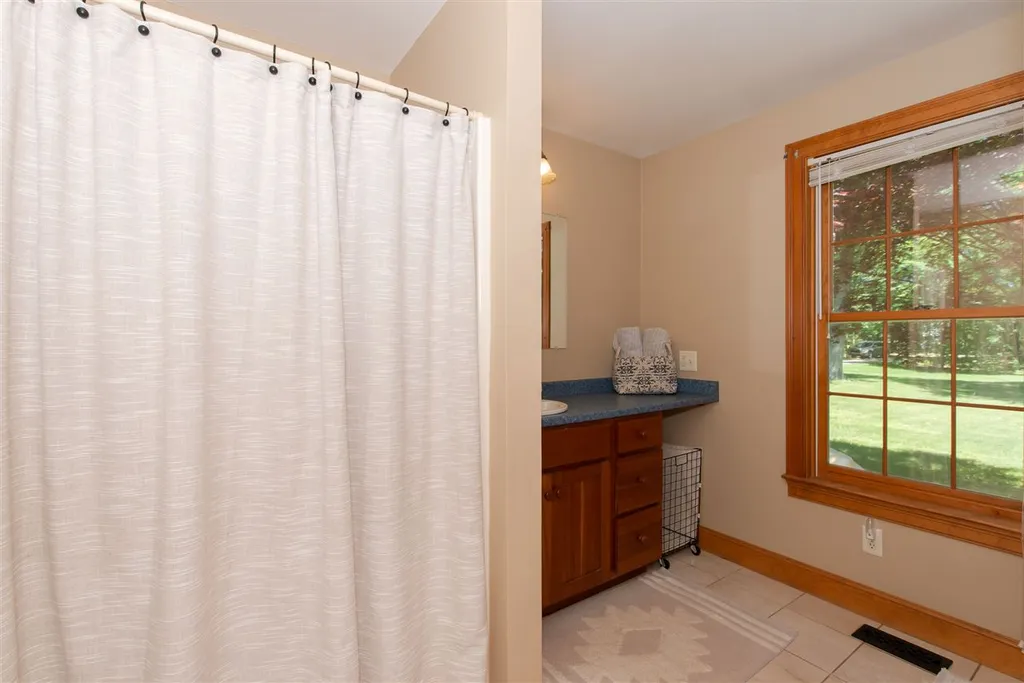 7 George Bennett Road Lee NH 03861
