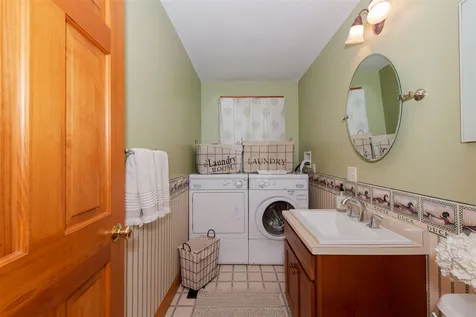 7 George Bennett Road Lee NH 03861