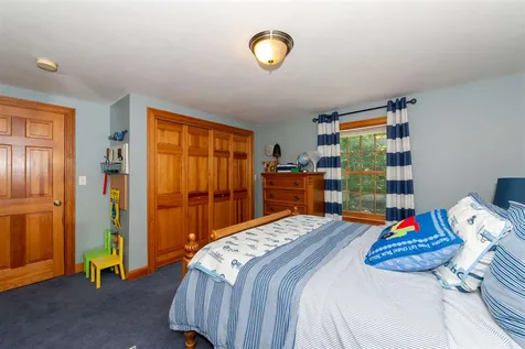 7 George Bennett Road Lee NH 03861