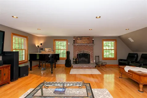 7 George Bennett Road Lee NH 03861