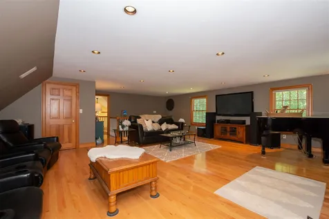 7 George Bennett Road Lee NH 03861
