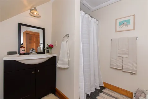 7 George Bennett Road Lee NH 03861