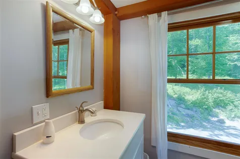 1675 Sawnee Bean Road Thetford VT 05075