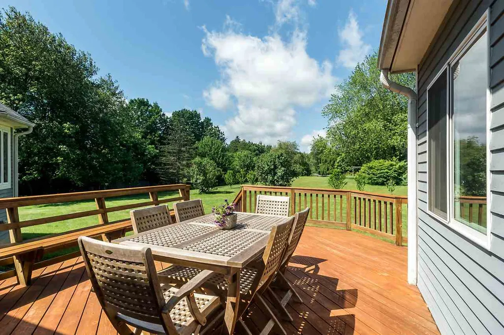2 Sanborn Road Hampton Falls NH 03844