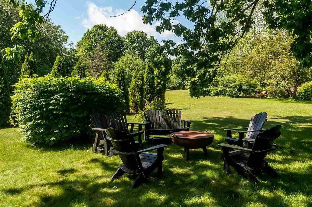 2 Sanborn Road Hampton Falls NH 03844